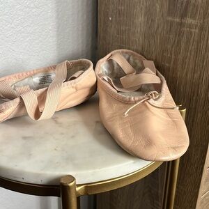 Bloch ballet flats US 7
